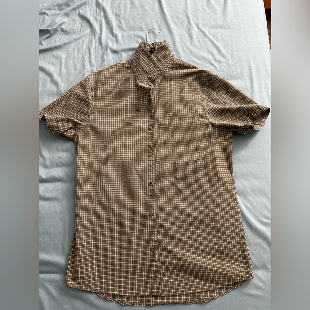 Lululemon grid - olive green short sleeve button down medium